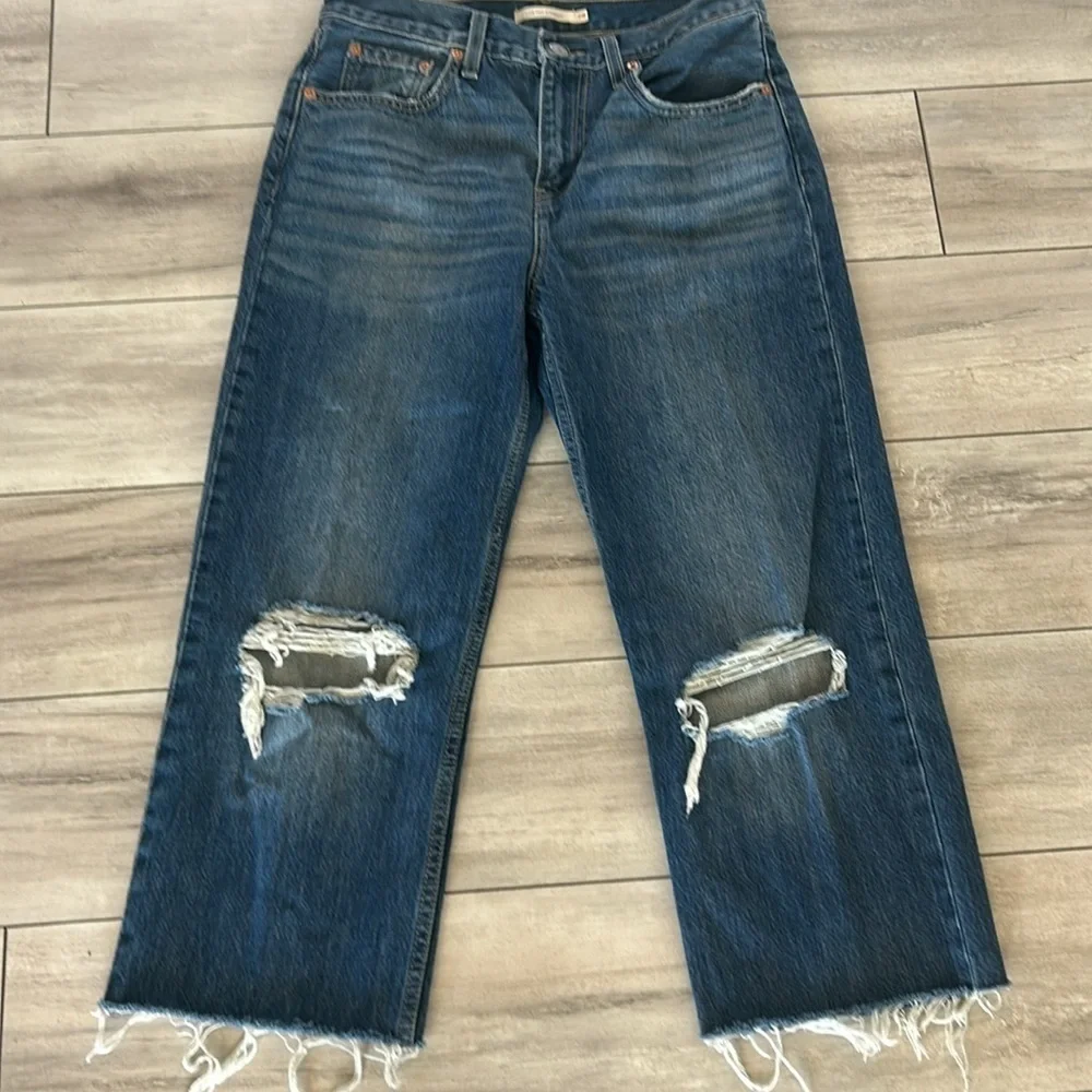 Levi's Low Pro Straight leg jeans size 28 cropped raw hem